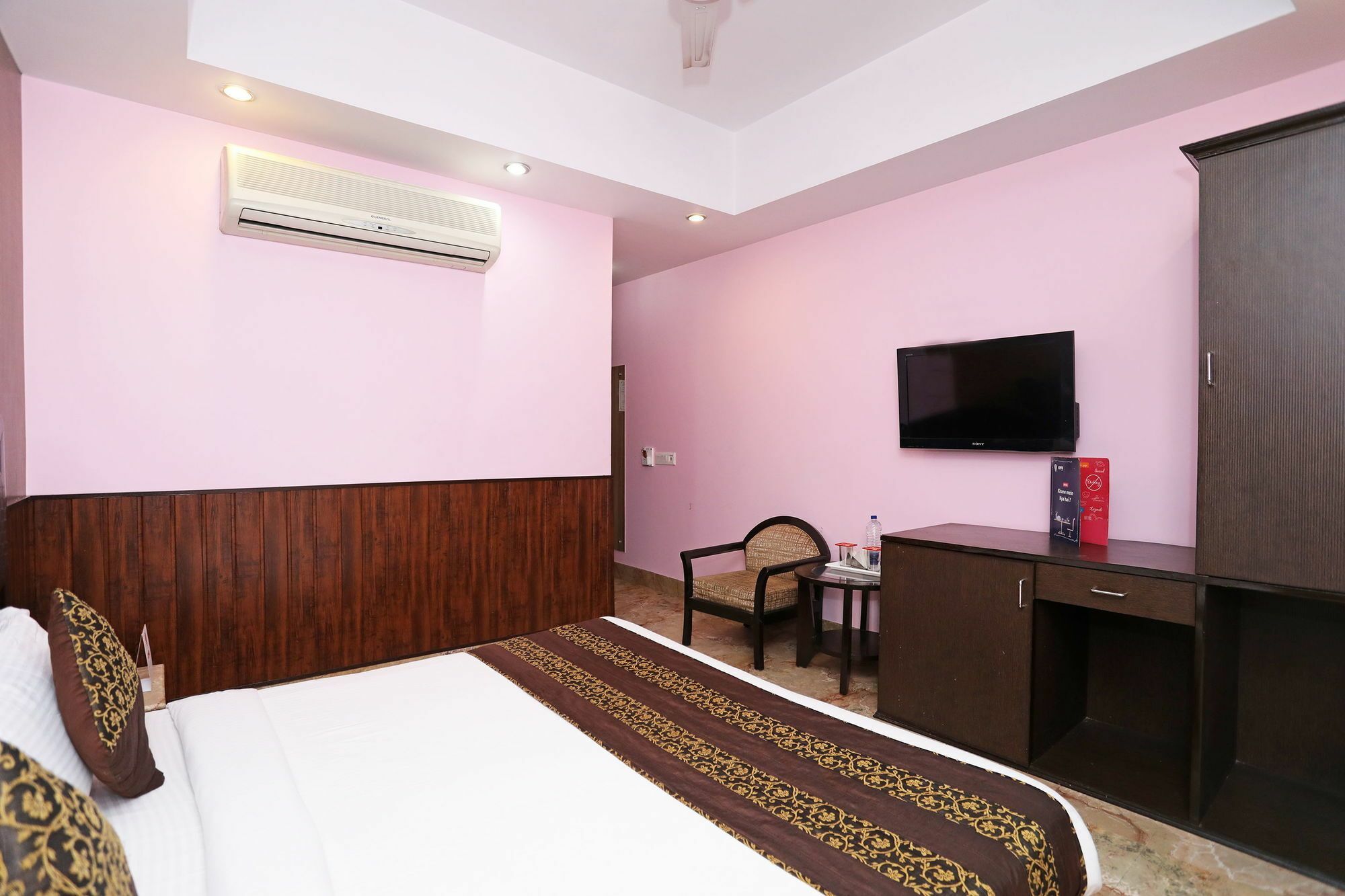 Vedas Heritage - Karol Bagh 3*