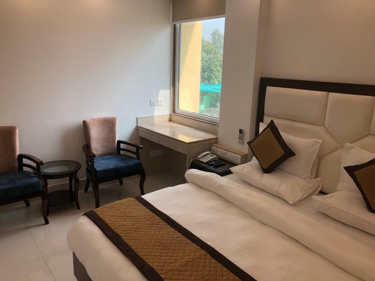 Hotel Lemon Green 3*