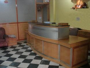 Westend 5 Mint From Nizamuddin Railway Station Guest house New Delhi