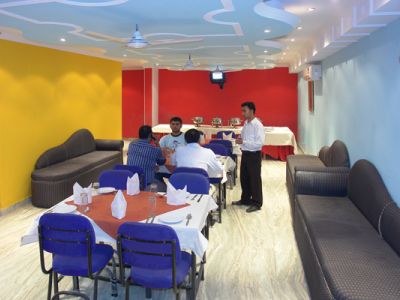 Hotel Royal Holidays New Delhi