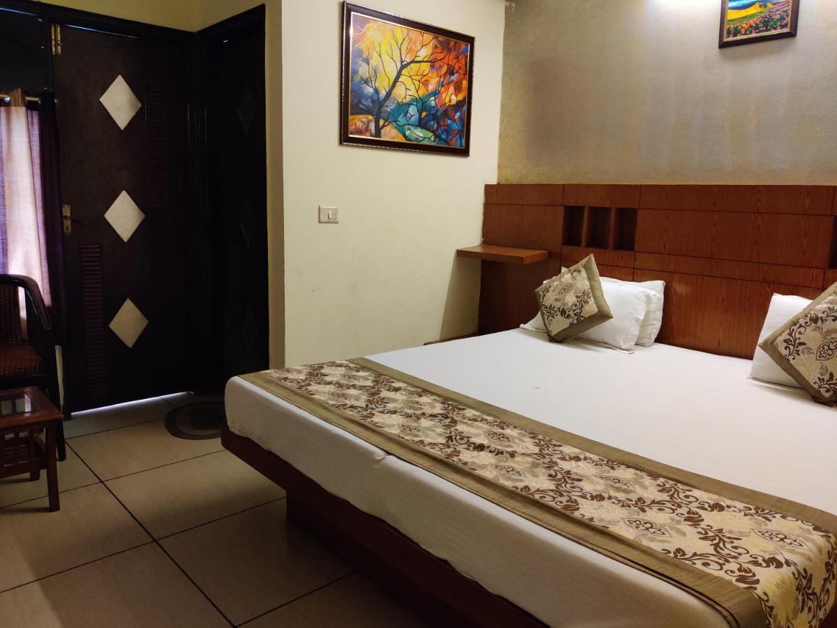 Hotel Sun Village Near Railway Station Nova Deli