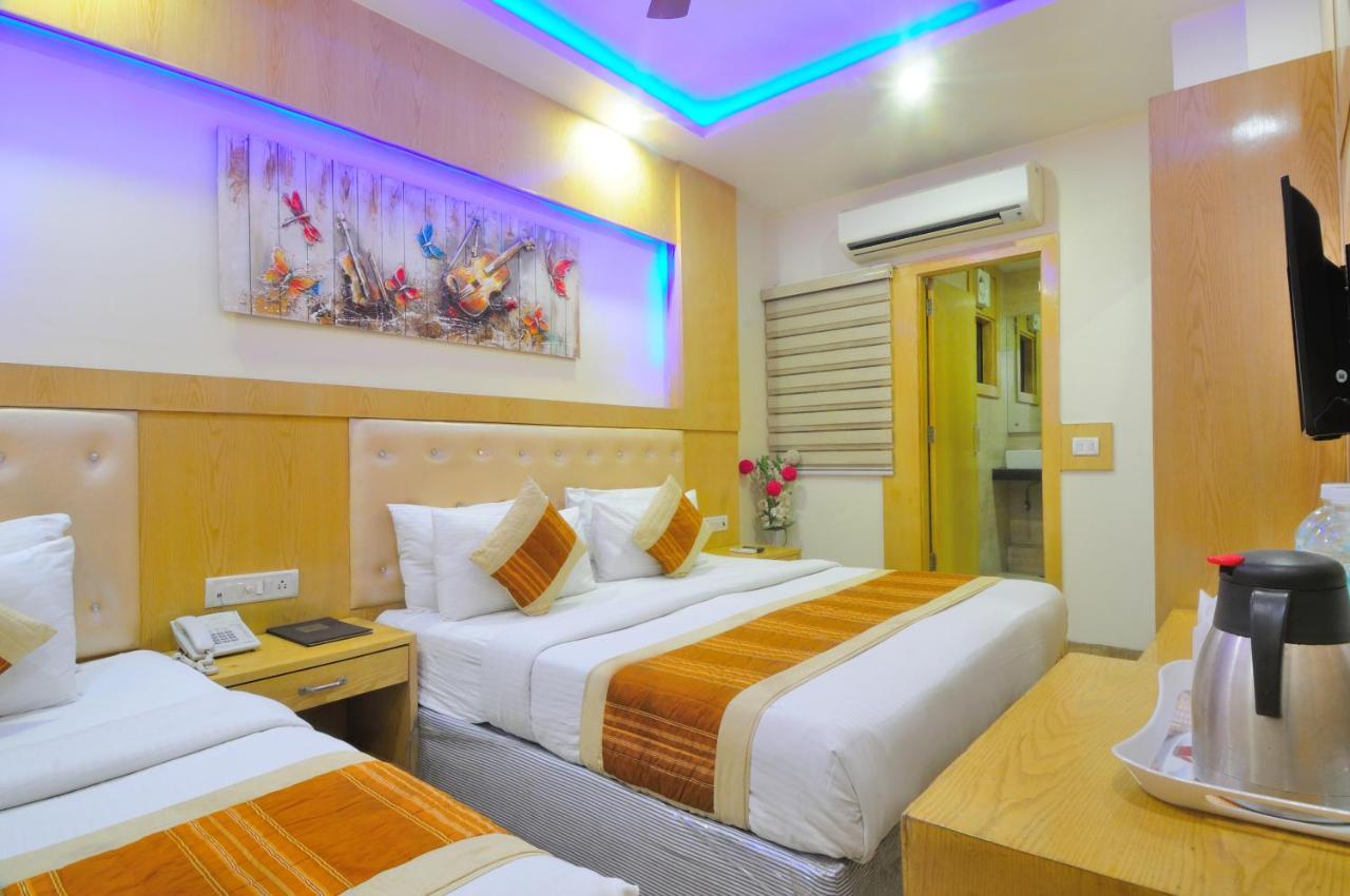 Palace Deluxe - Paharganj - 3*