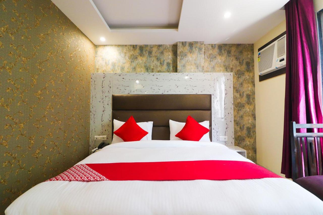 Oyo 29271 Smart City Hotel New Delhi