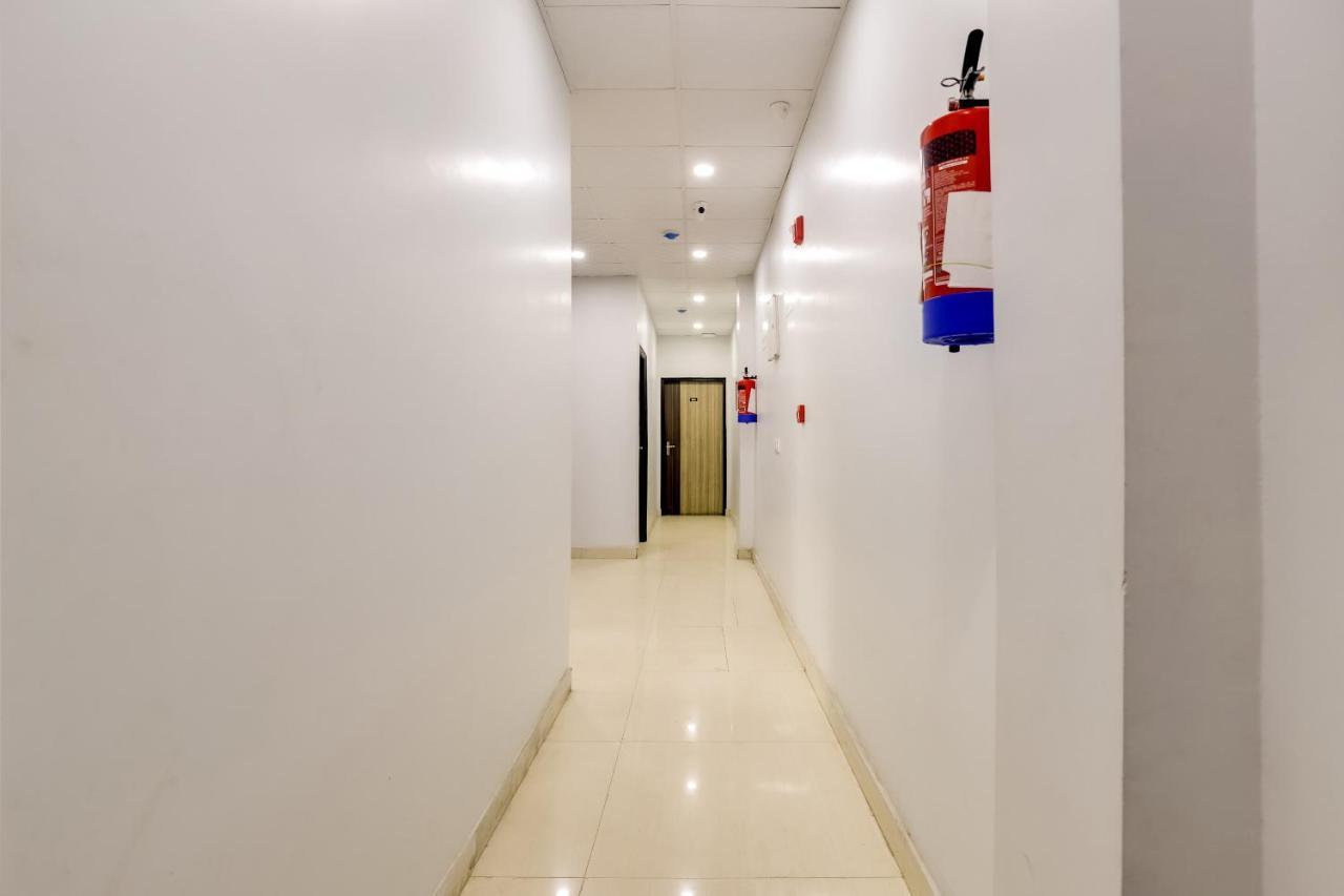 Collection O 71756 Silver Arrow Near Pacific Mall Tagore Garden Hotel Delhi (National Capital Territory of India)