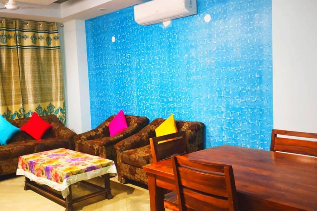 Apartment Short 3bhk Serviced New Delhi