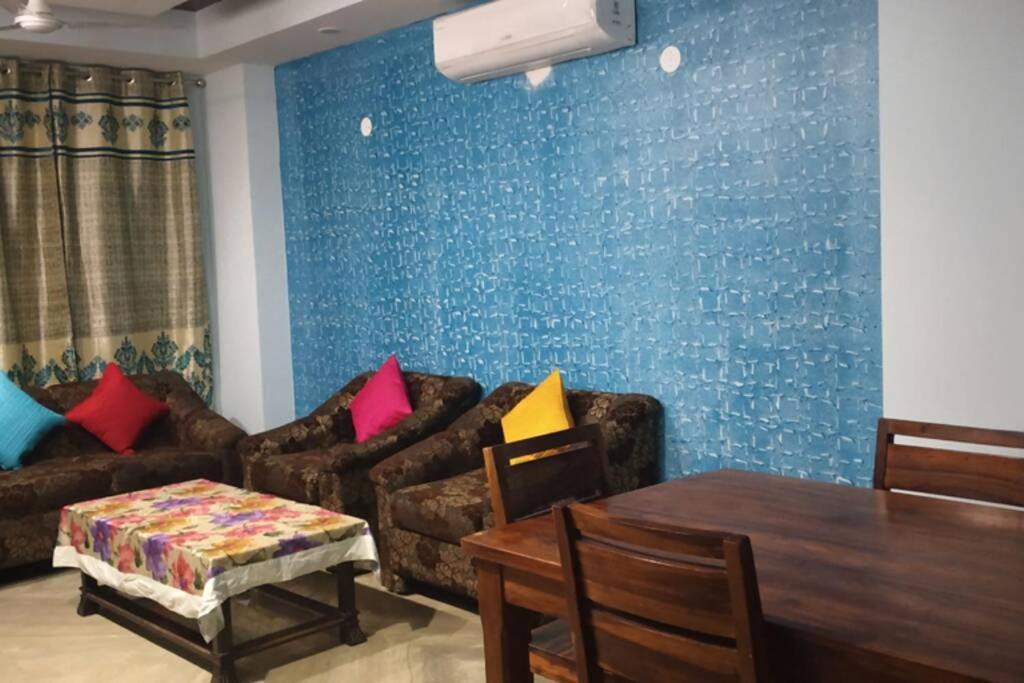 Short 3bhk Serviced Apartment *